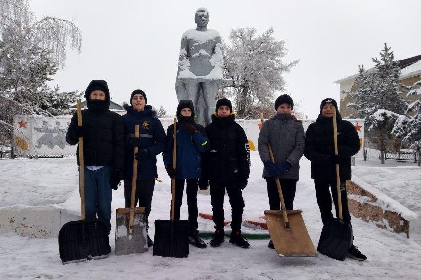 Снежный десант. Акция «Обелиск».